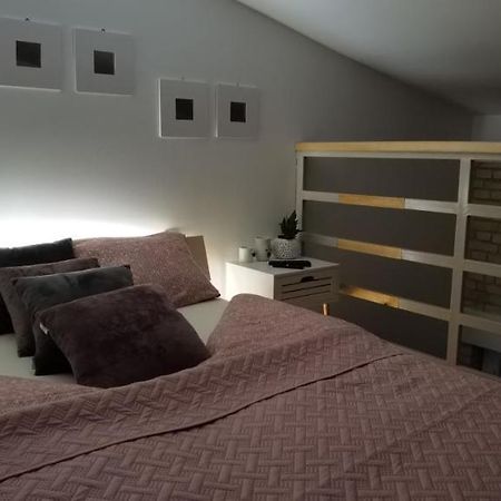 Zona Apartments 1 Zrenjanin Luaran gambar
